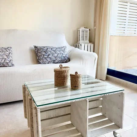 Sun & Sea Apartment Daimus
